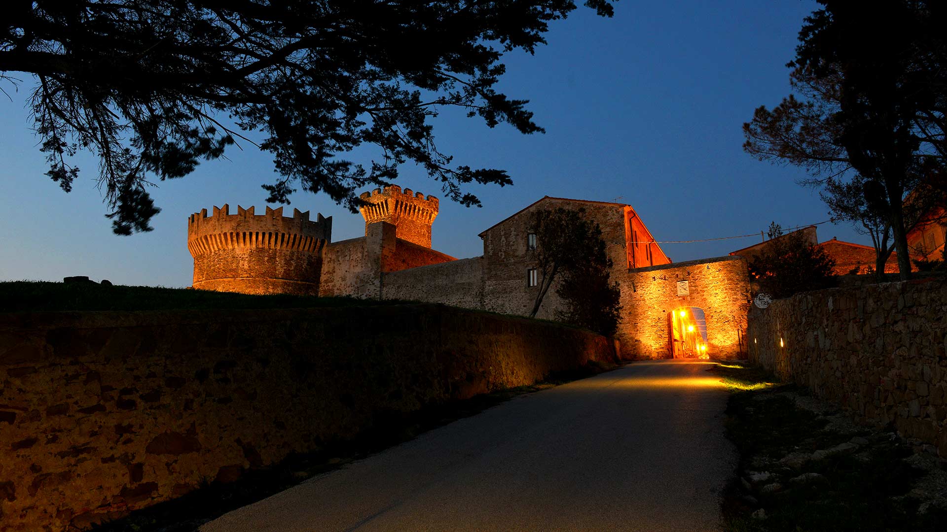 Resort Populonia Illuminazione Tecnoservice